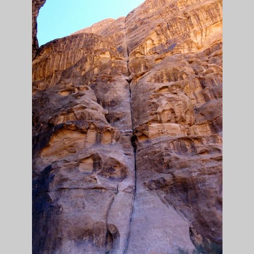 Super crack of Wadi Rum