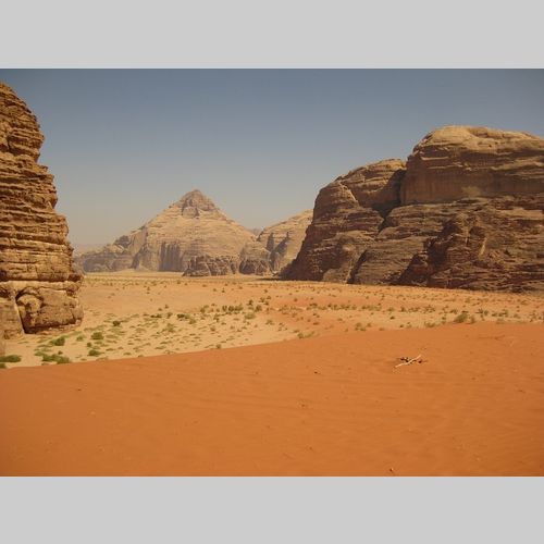 Tracking in the Rakabat Canyon 